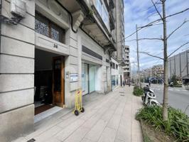 Local en Gran Vía de Vigo, 263 m2 photo 0