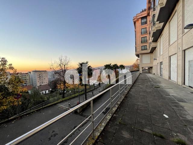 Local en venta en Vigo de 187 m2 photo 0