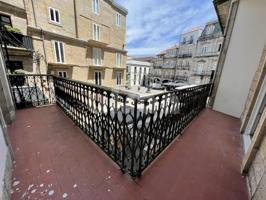 Piso en venta en Vigo de 159 m2 photo 0