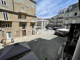 Piso en alquiler en Vigo de 159 m2 photo 0