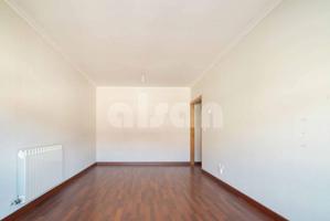 Piso de 3 dormitorios en Meaño photo 0