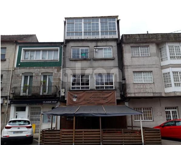 Edificio en Ponteareas: Bajo comercial y 3 pisos photo 0