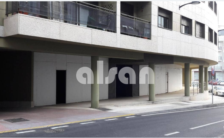 Local en venta en Salceda de Caselas de 250 m2 photo 0