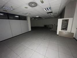 Local en venta en Vigo de 402 m2 photo 0