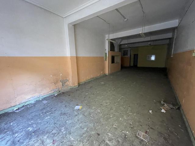 Local en venta en Vigo de 109 m2 photo 0