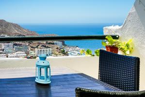 Apartamento con terraza y vistas hacia el mar en Monte Paraíso photo 0