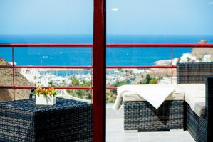 Acogedor apartamento con vistas impresionantes photo 0