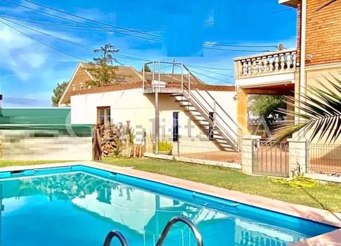 FANTÁSTICA CASA INDEPENDIENTE CON JARDÍN PISCINA Y ZONA DE BARBACOA EN MONTOLIU DE LLEIDA photo 0