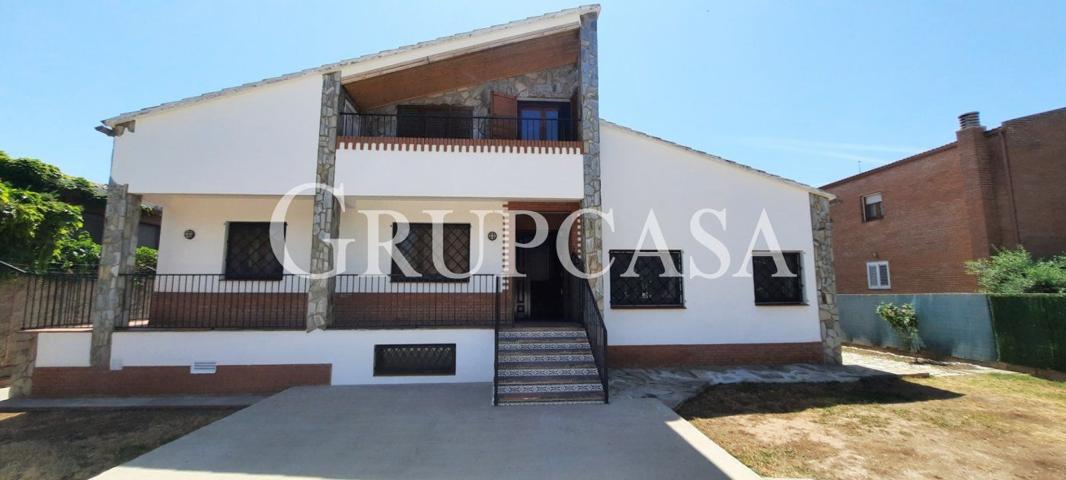 Unifamiliar En venta en Alpicat, Alpicat photo 0