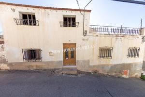 TOWN HOUSE TO BE REFORMED IN ZURGENA photo 0