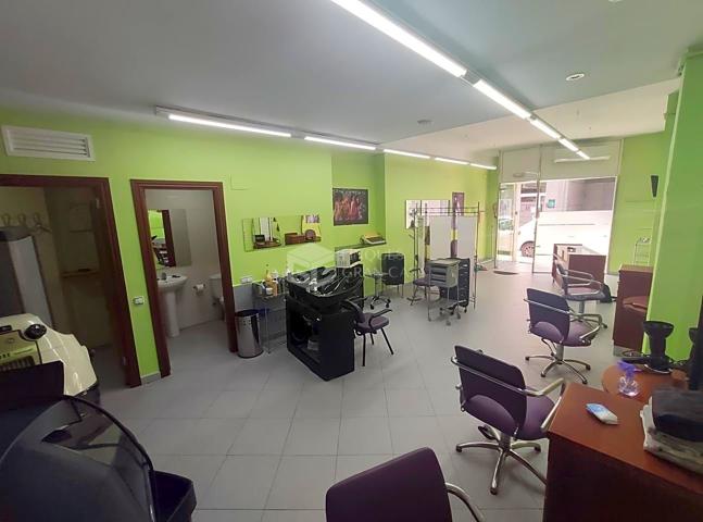 Local comercial como peluqueria listo para ejercer la actividad photo 0