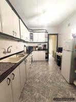 Piso con patio exterior para entrar a vivir con trastero. Finca solo dos vecinos photo 0