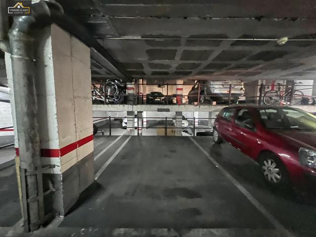 Parking en c- Sant Crispí 10 barrio de la Teixonera photo 0