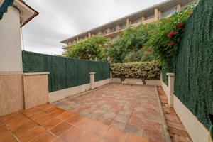 Casa en venta cerca de la playa Santa Susana photo 0