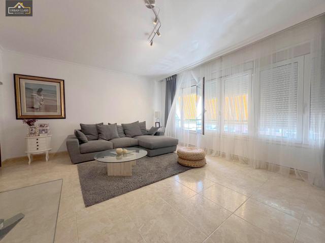 Piso en Mataró de 4 habitaciones en el Eixample photo 0