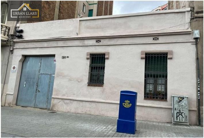 Descubre una de las últimas grandes oportunidades de inversión en el dinámico barrio de El Clot photo 0