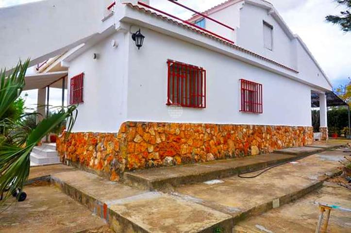 Casa - Chalet en venta en Montroy de 107 m2 photo 0