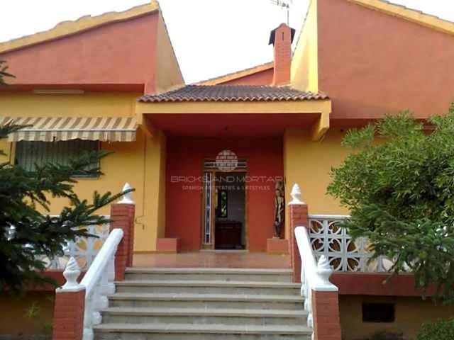 Casa - Chalet en venta en Albaida de 480 m2 photo 0