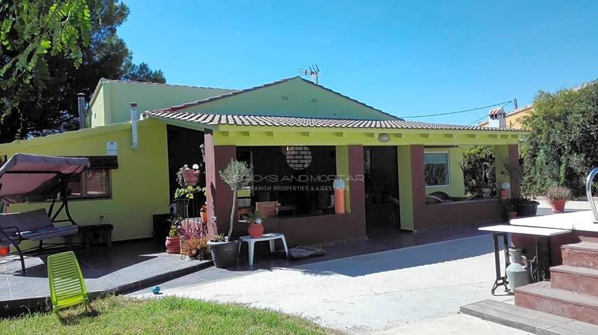 Casa - Chalet en venta en Llíria de 240 m2 photo 0