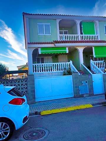 Pareado en venta en Mareny de Barraquetes de 230 m2 photo 0
