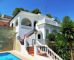 Casa - Chalet en venta en Llaurí de 300 m2 photo 0