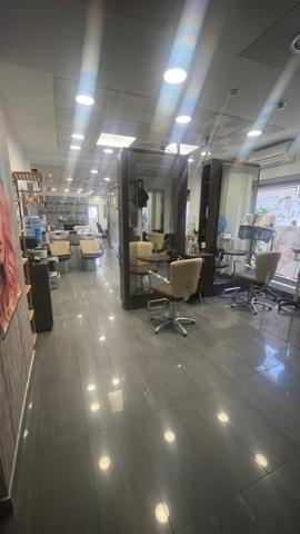 CARIHUELA SOL TRASPASA NEGOCIO DE PELUQUERIA Y ESTÉTICA EN FUNCIONAMIENTO EN ARANJUEZ photo 0