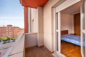 Apartamento con terraza en Barrio de la Universidad photo 0