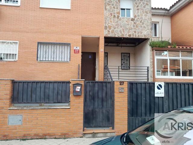 CHALET ADOSADO EN PANTOJA CON 3 DORMITORIOS photo 0