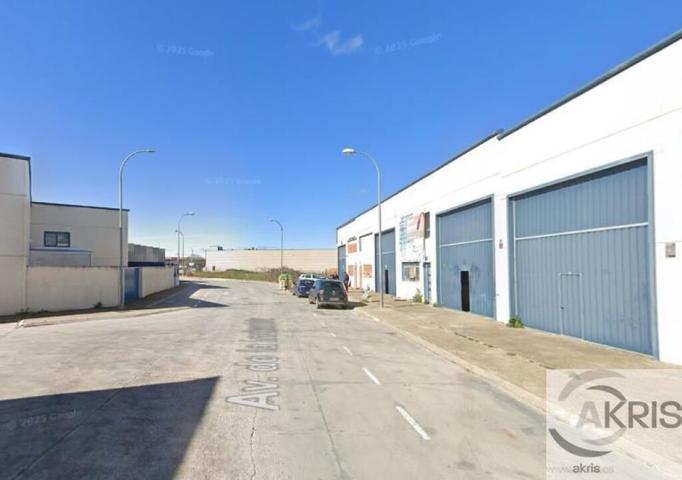 ¡¡NAVE OCUPADA, NO SE PUEDE VISITAR!! EN EL VISO DE SAN JUAN photo 0