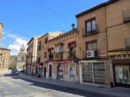 CASA CON LOCAL EN PUERTA BISAGRA photo 0