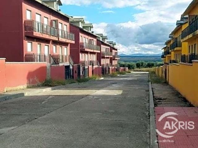115 CHALETS EN VENTA LA PUEBLA DE MONTALBAN photo 0