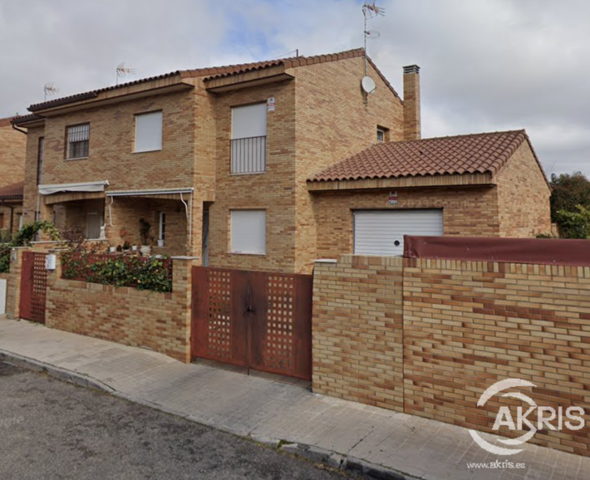 ¡¡VIVIENDA OCUPADA, NO SE PUEDE VISITAR!! EN CEDILLO DEL CONDADO photo 0