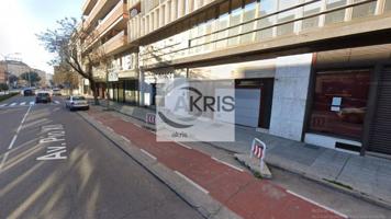 Oficina en Av Pio XII, Talavera de la Reina photo 0
