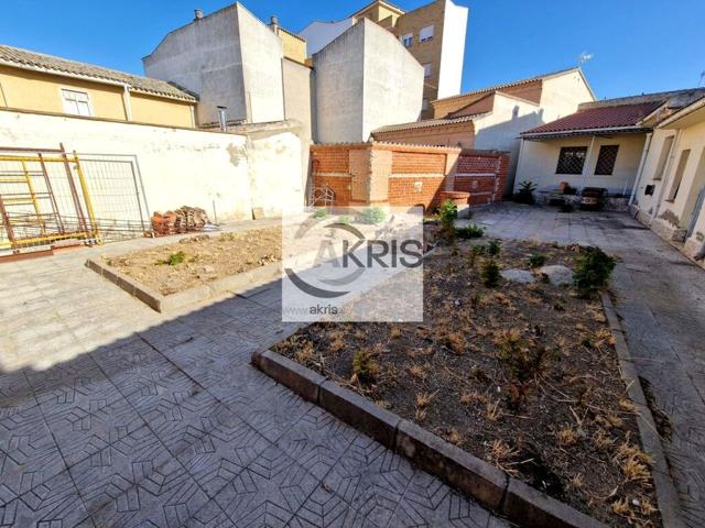 Adosado en venta en MOCEJON de 207 m2 photo 0