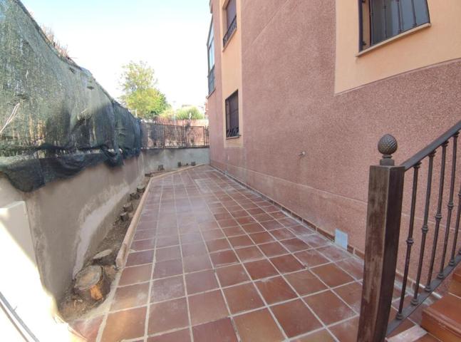 Amplio chalet independiente con piscina en Toledo ? photo 0