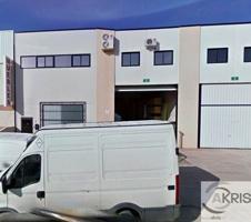 NAVE INDUSTRIAL CON PUENTE GRUA 4 TM photo 0