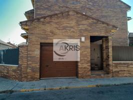 CHALET CON 4 DORMITORIOS EN SESEÑA photo 0