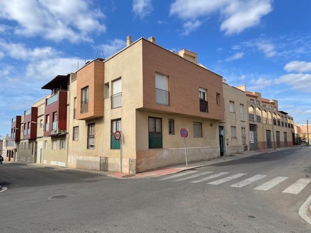 Vivienda totalmente reformada, ubicada en Loma Cabrera, a pocos minutos de la Universidad photo 0