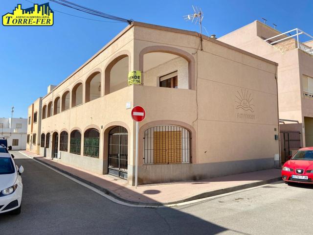 GRAN PISO DE 4 DORMITORIOS EN CABO DE GATA photo 0