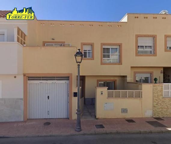 GRAN DUPLEX DE 4 DORMITORIOS EN LA URBANIZACION EL POTRO DE HUERCAL DE ALMERIA. ARRENDADO photo 0