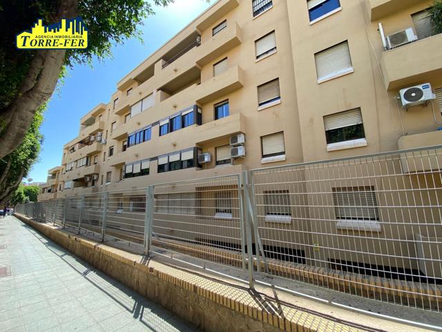 Amplia vivienda de 3 dormitorios en C- San Antón photo 0