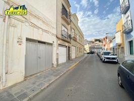 ¡VIVIENDA PLANTA BAJA ADAPTADA COMO GARAJE EN VENTA JUNTO AV. PABLO IGLESIAS! photo 0