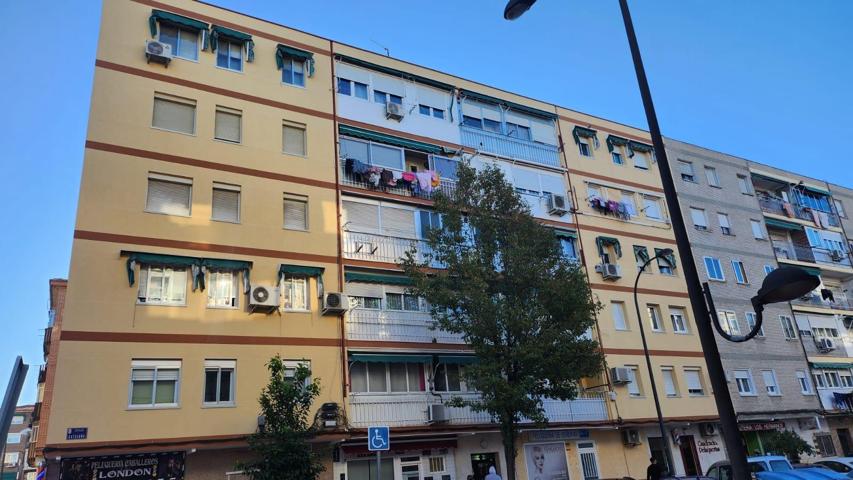 Piso en Venta en C-Cataluña de Getafe (Juan de la Cierva). photo 0