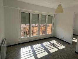 ATENCIÓ INVERSORS! PIS 2 HABITACIONS EN VENDA - VIC NADAL photo 0