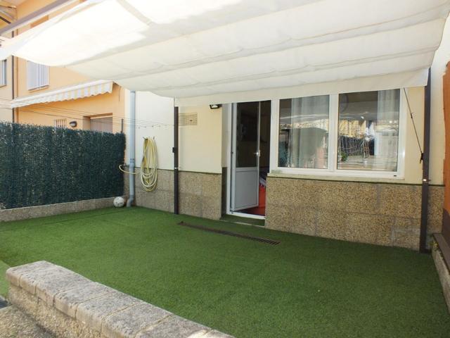 CASA UNIFAMILIAR ADOSSADA - TONA photo 0