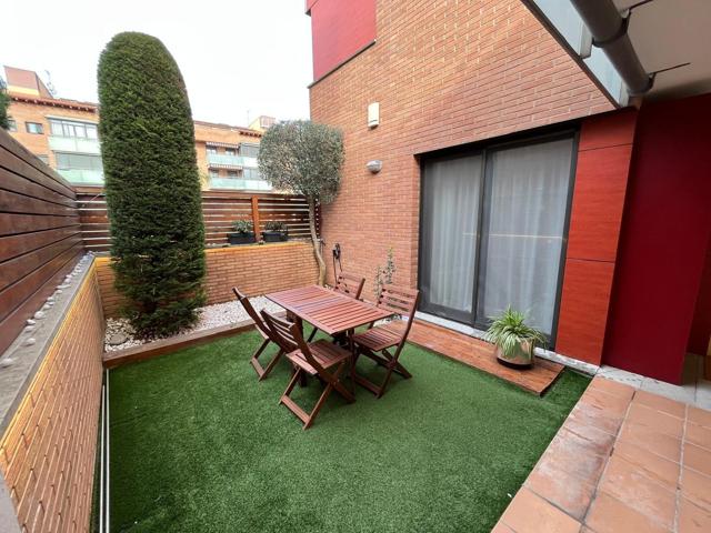 CASA EN VENDA A VIC photo 0