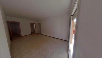 PISO EN VENTA EN SEGUR DE CALAFELL photo 0