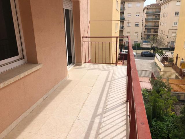 PISO EN VENTA EN SEGUR DE CALAFELL photo 0