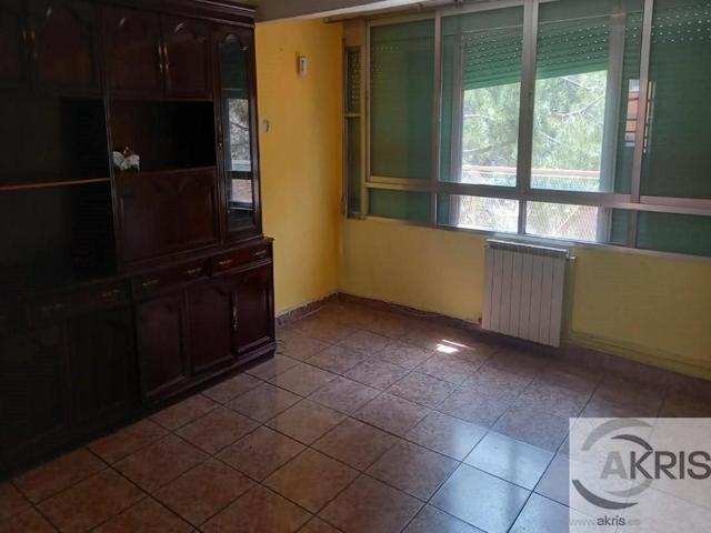 VIVIENDA EN BARRIO USERA DE MADRID photo 0