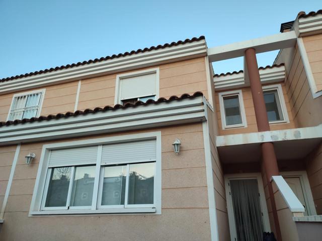 SENSACIONAL BUNGALOW EN MUY BUENA ZONA DE PETRER!! photo 0